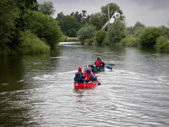  Expediciones en canoa 